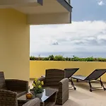 Дом отдыха Relax Garden House By An Island
