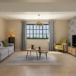 Relax Garden House By An Island Дом отдыха *