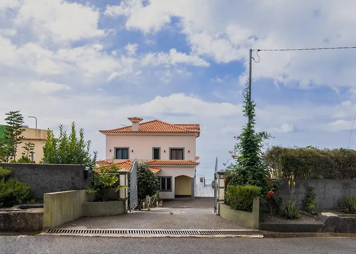 Relax Garden House By An Island * アルコ・ダ・カリェタ